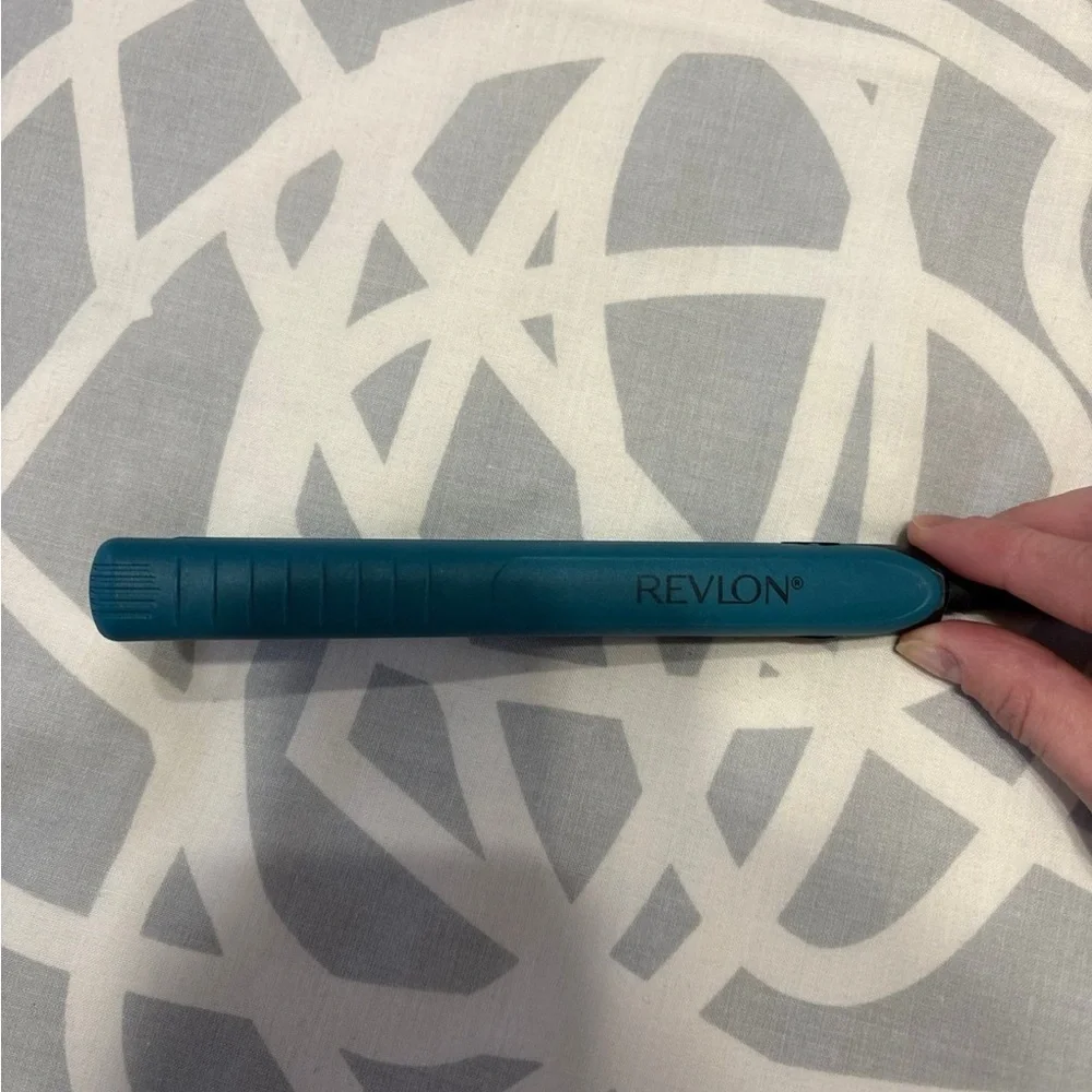 Blue Revlon Mini Hair Straightener